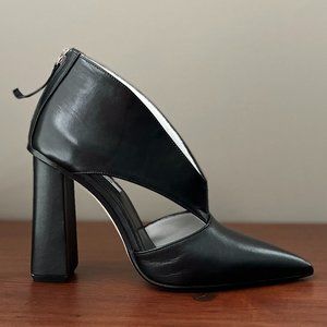 New in box - Tipe e Tacchi - Cutout Bootie Pumps - 39 EU / US 8.5-9 run …